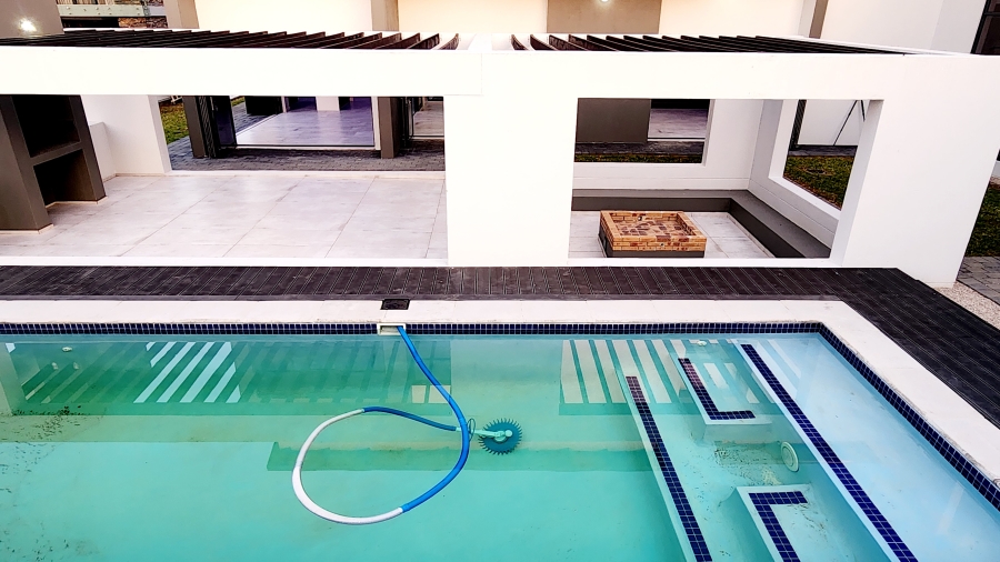 5 Bedroom Property for Sale in Six Fountains Residential Estate Gauteng
