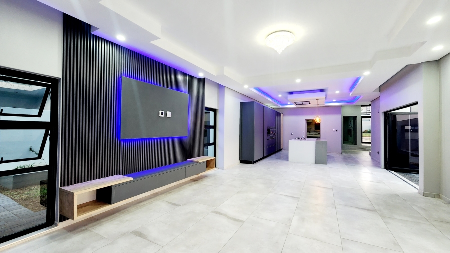 5 Bedroom Property for Sale in Six Fountains Residential Estate Gauteng