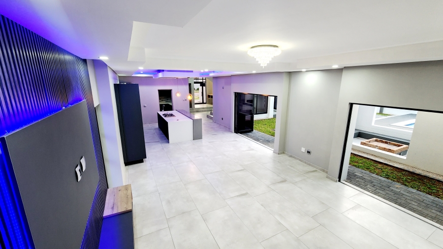 5 Bedroom Property for Sale in Six Fountains Residential Estate Gauteng