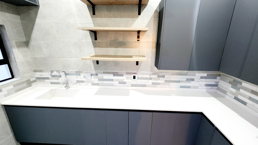 5 Bedroom Property for Sale in Six Fountains Residential Estate Gauteng