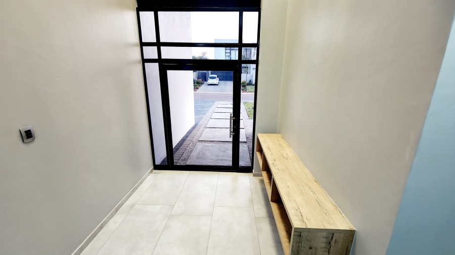 5 Bedroom Property for Sale in Six Fountains Residential Estate Gauteng