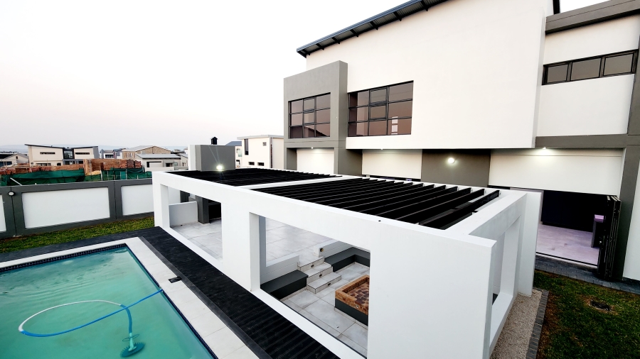 5 Bedroom Property for Sale in Six Fountains Residential Estate Gauteng
