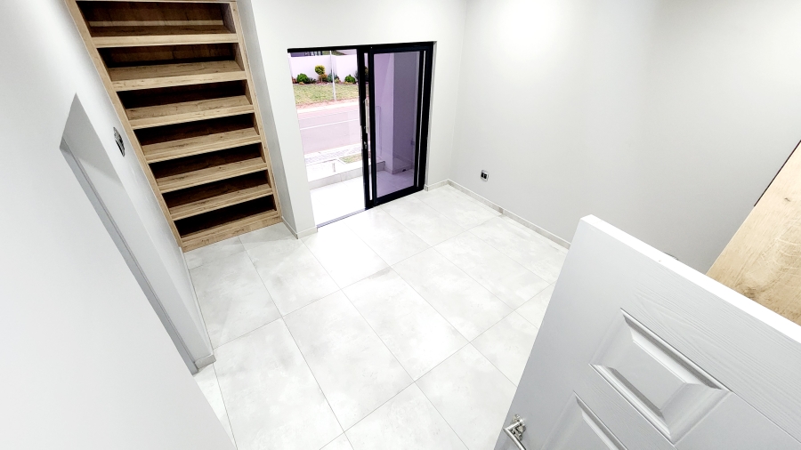 5 Bedroom Property for Sale in Six Fountains Residential Estate Gauteng
