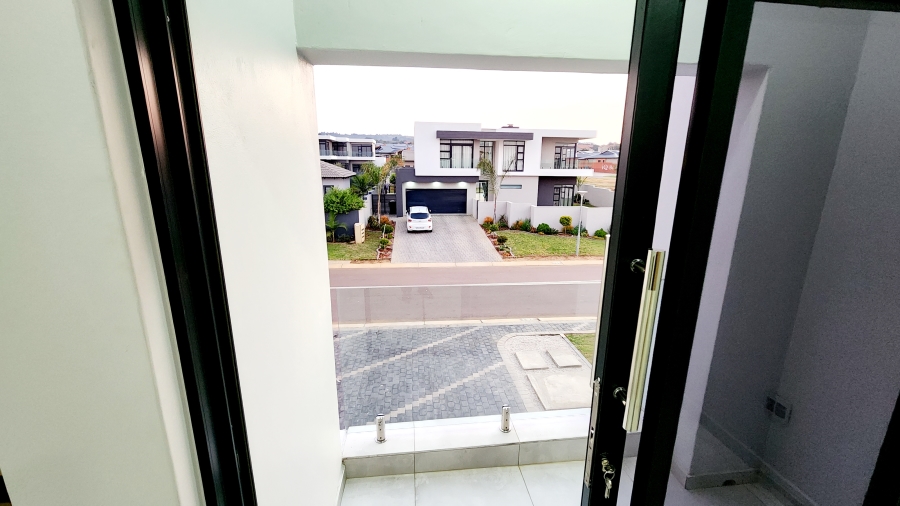 5 Bedroom Property for Sale in Six Fountains Residential Estate Gauteng