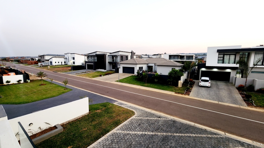 5 Bedroom Property for Sale in Six Fountains Residential Estate Gauteng