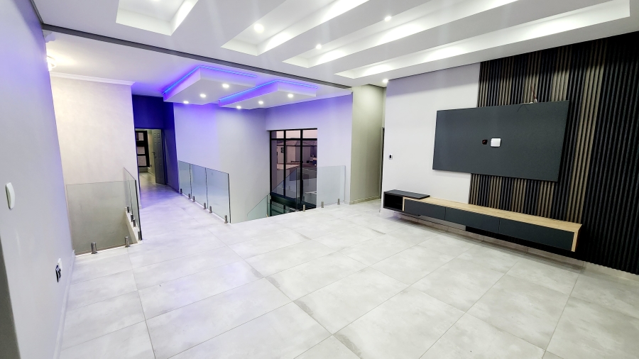 5 Bedroom Property for Sale in Six Fountains Residential Estate Gauteng
