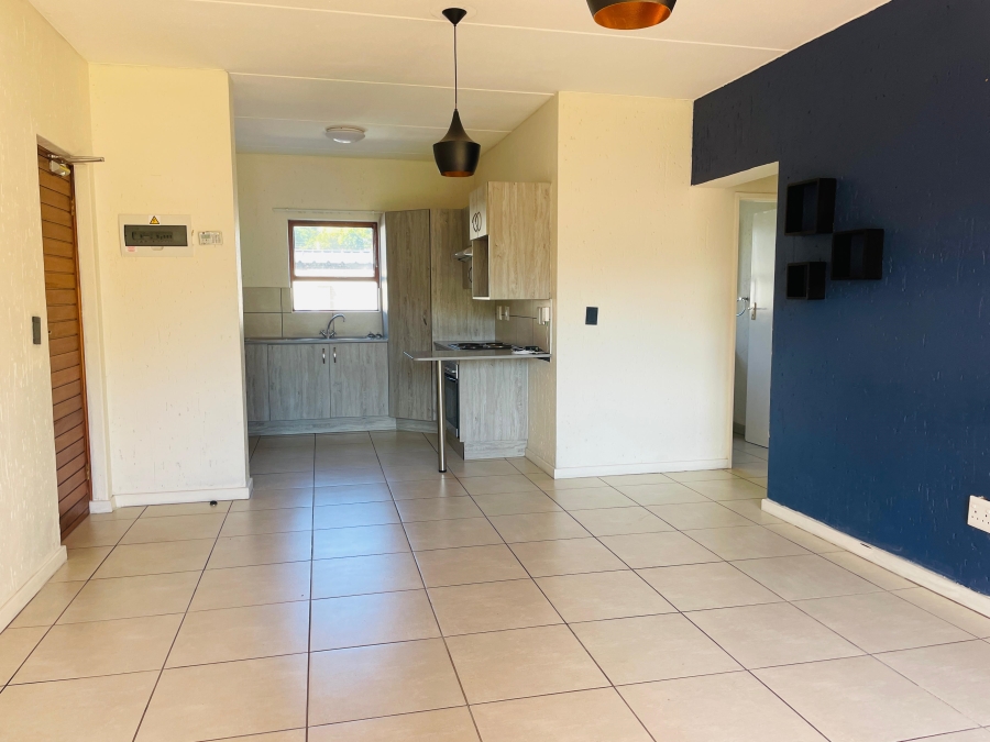 To Let 2 Bedroom Property for Rent in Douglasdale Gauteng