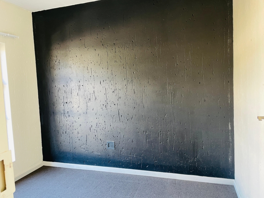 To Let 2 Bedroom Property for Rent in Douglasdale Gauteng
