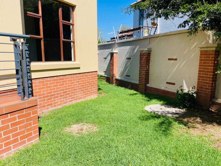 To Let 2 Bedroom Property for Rent in Douglasdale Gauteng