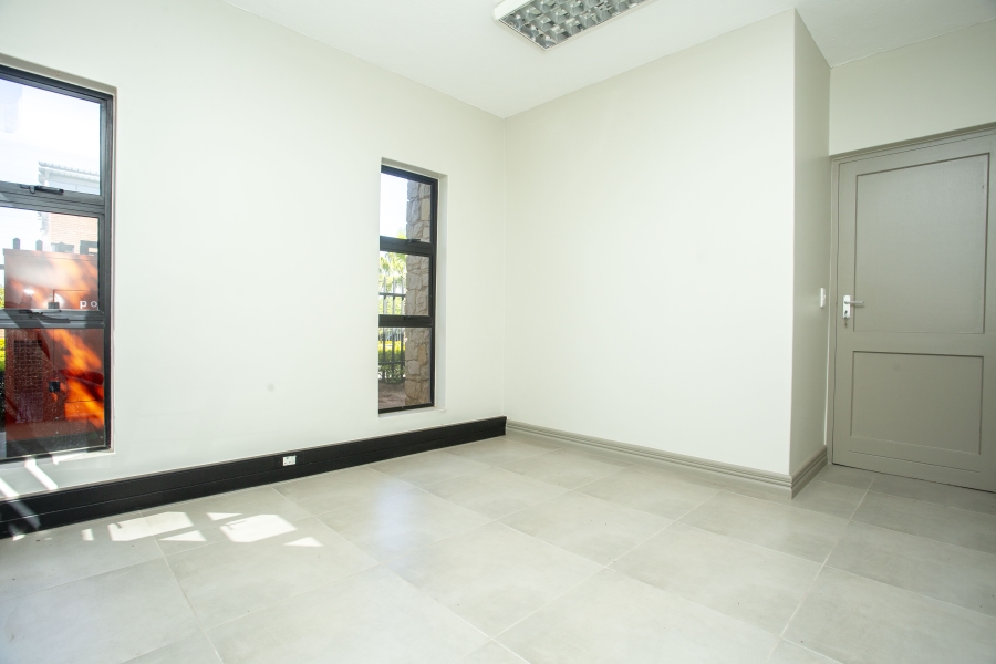 To Let commercial Property for Rent in Carlswald Gauteng