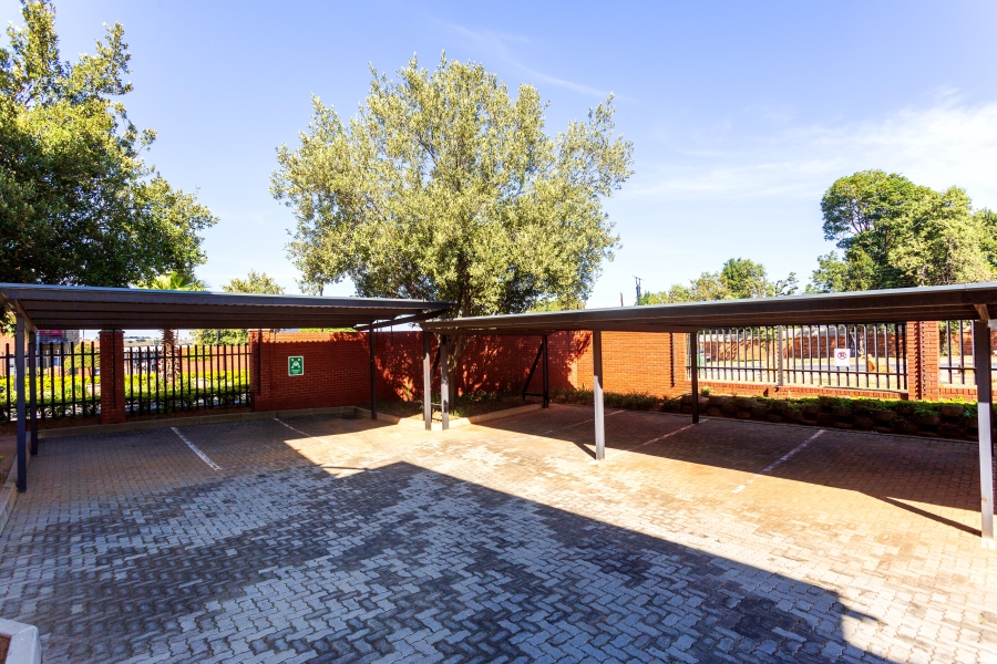 To Let commercial Property for Rent in Carlswald Gauteng