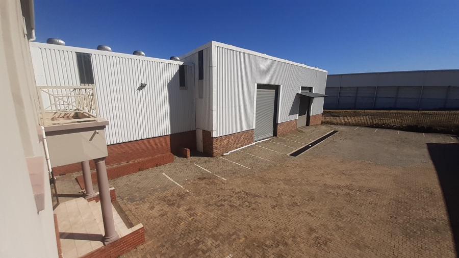 To Let commercial Property for Rent in Linbro Park Gauteng