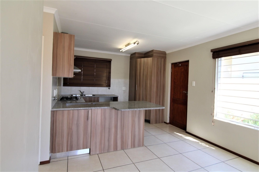 2 Bedroom Property for Sale in Broadacres Gauteng