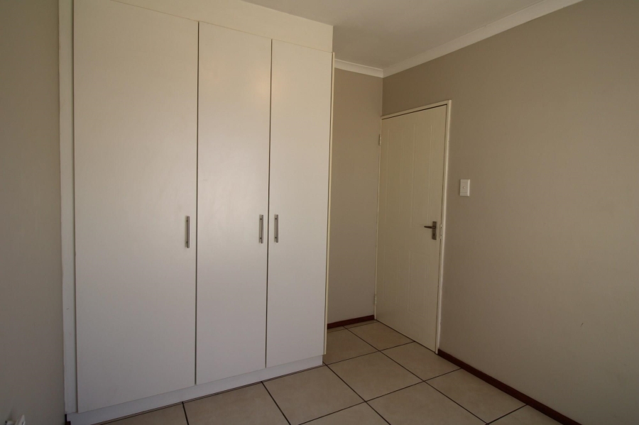 2 Bedroom Property for Sale in Broadacres Gauteng