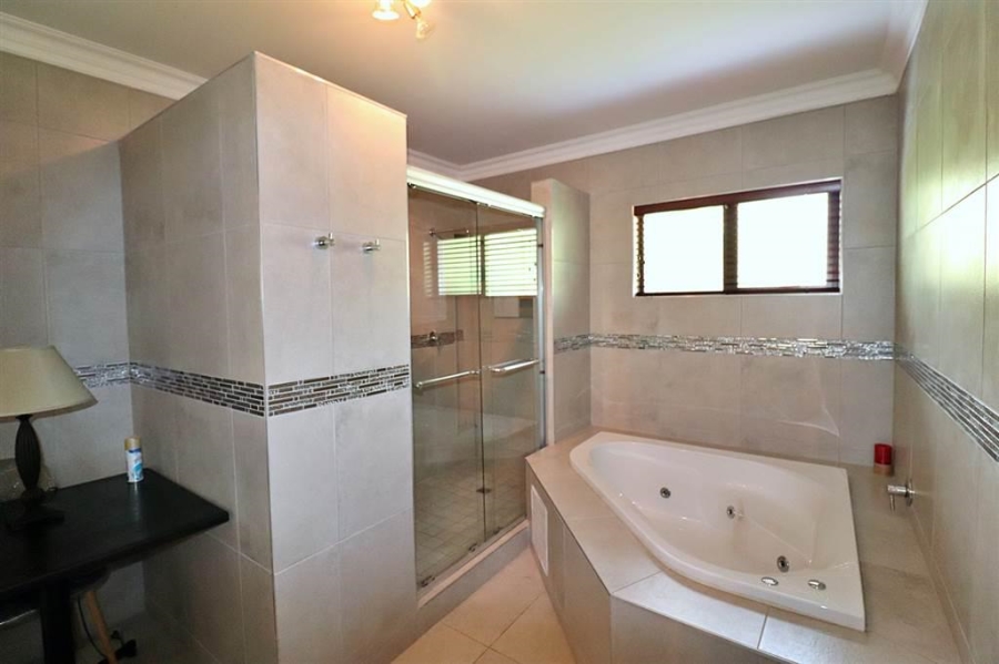 5 Bedroom Property for Sale in Edenvale Central Gauteng