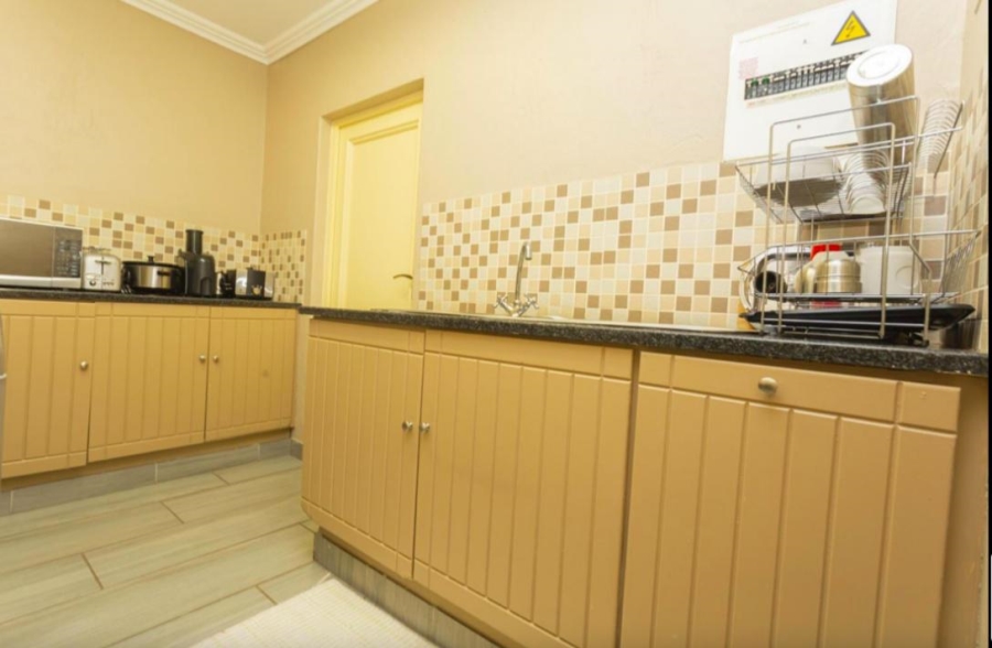 To Let 3 Bedroom Property for Rent in Crescent Wood Country Estate Gauteng