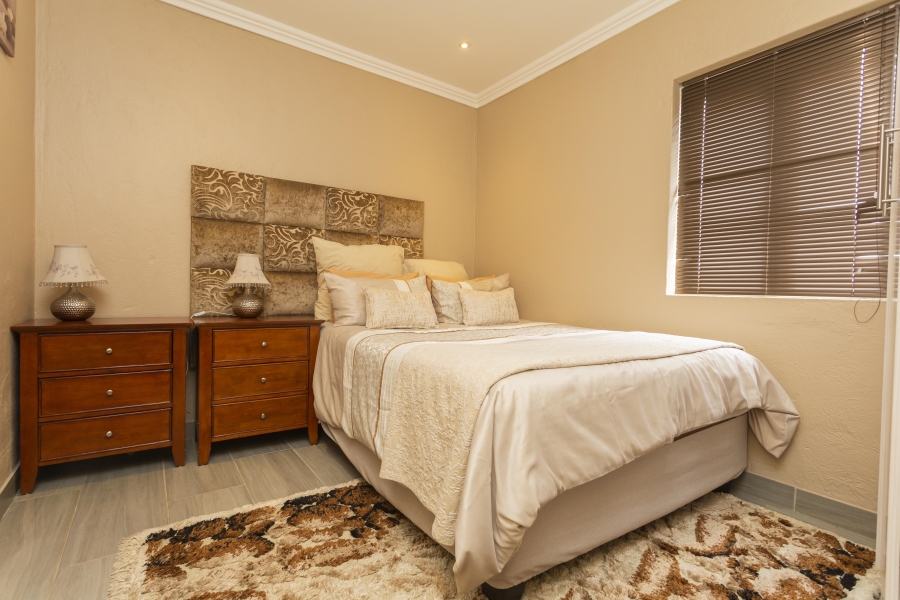 To Let 3 Bedroom Property for Rent in Crescent Wood Country Estate Gauteng