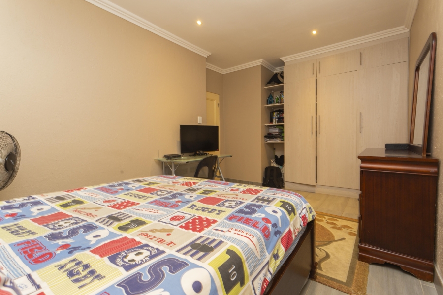 To Let 3 Bedroom Property for Rent in Crescent Wood Country Estate Gauteng