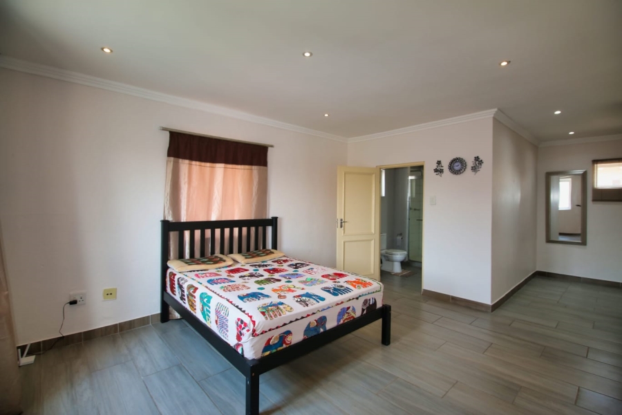 To Let 3 Bedroom Property for Rent in Crescent Wood Country Estate Gauteng