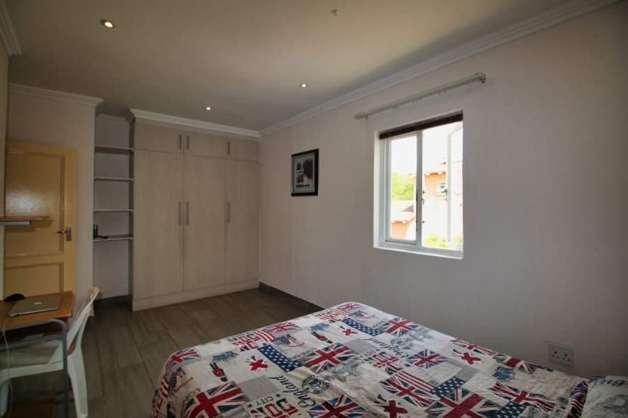To Let 3 Bedroom Property for Rent in Crescent Wood Country Estate Gauteng