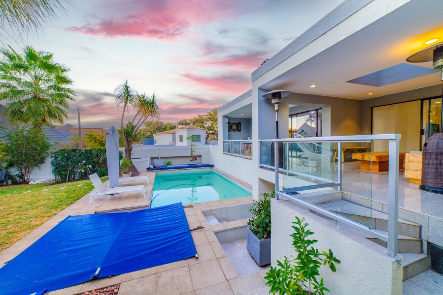 4 Bedroom Property for Sale in Fourways Gardens Gauteng