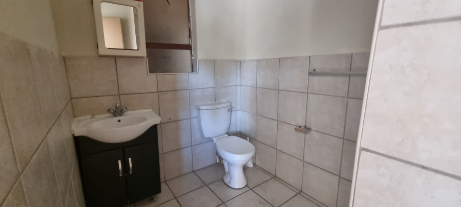 1 Bedroom Property for Sale in Hillcrest Gauteng
