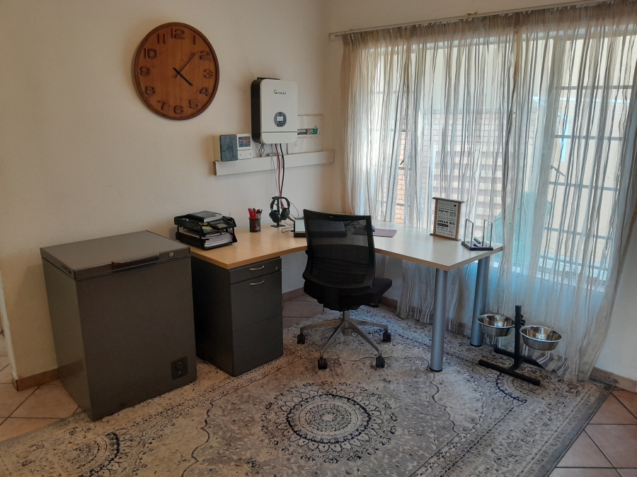 2 Bedroom Property for Sale in Willow Park Manor Gauteng