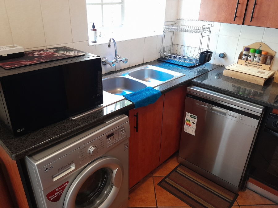 2 Bedroom Property for Sale in Willow Park Manor Gauteng