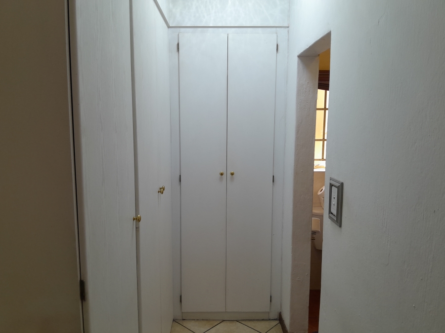2 Bedroom Property for Sale in Willow Park Manor Gauteng
