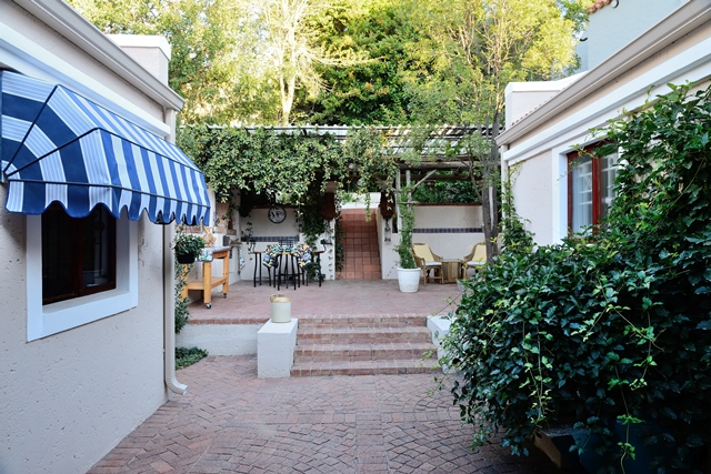 4 Bedroom Property for Sale in Waterkloof Ridge Gauteng