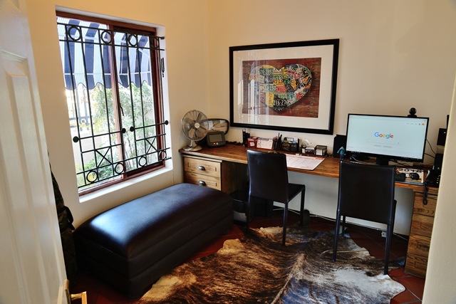 4 Bedroom Property for Sale in Waterkloof Ridge Gauteng