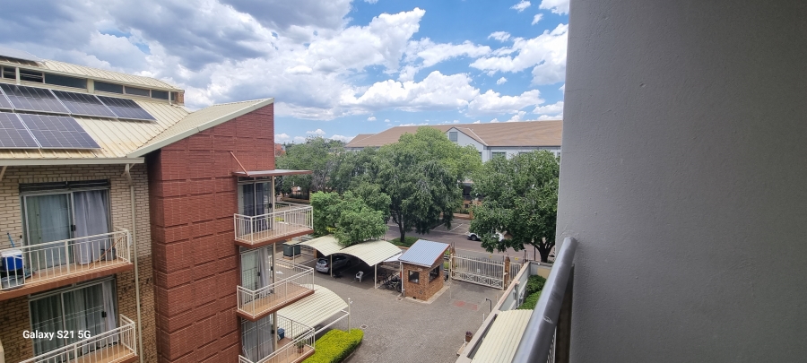 1 Bedroom Property for Sale in Hillcrest Gauteng