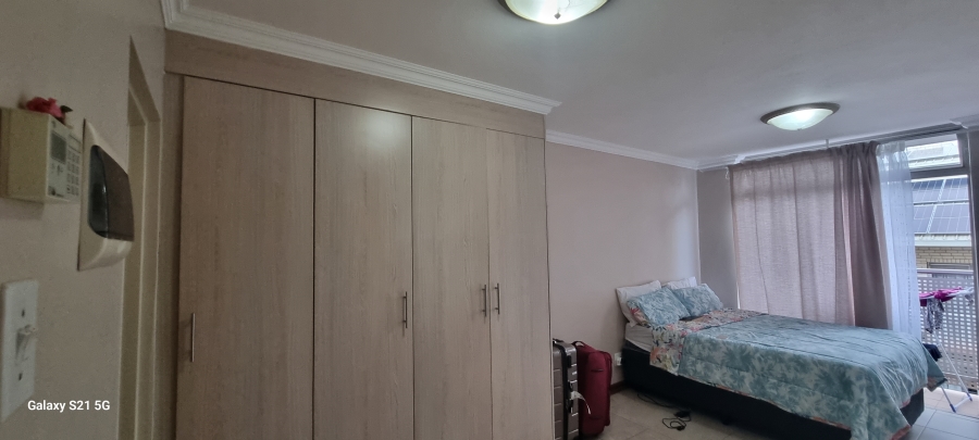 1 Bedroom Property for Sale in Hillcrest Gauteng