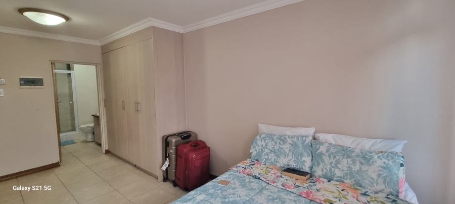1 Bedroom Property for Sale in Hillcrest Gauteng