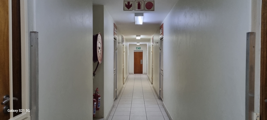 1 Bedroom Property for Sale in Hillcrest Gauteng