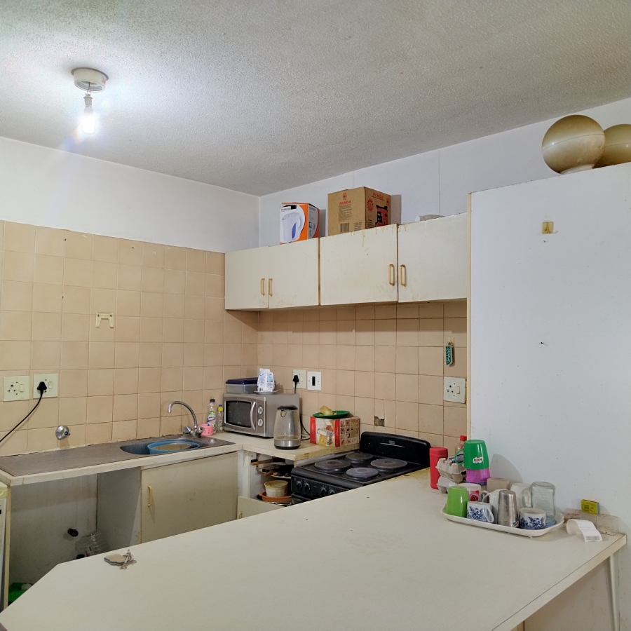 1 Bedroom Property for Sale in Sunnyside Gauteng