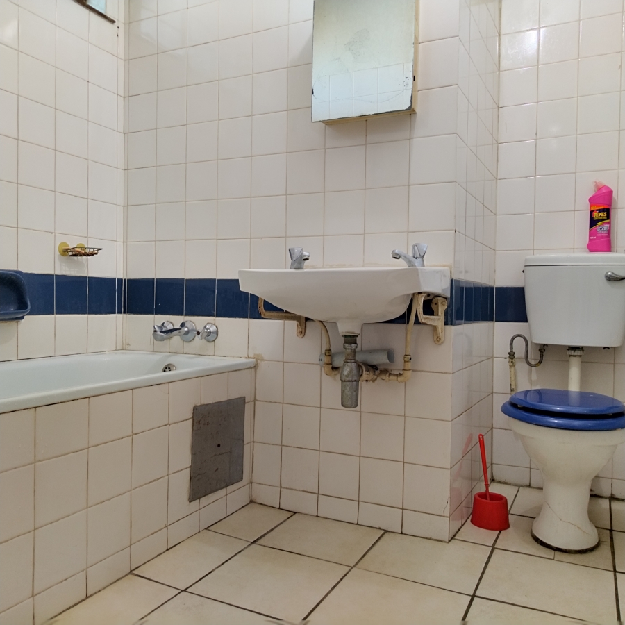 1 Bedroom Property for Sale in Sunnyside Gauteng
