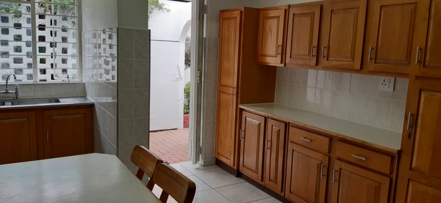 To Let 3 Bedroom Property for Rent in Brooklyn Gauteng