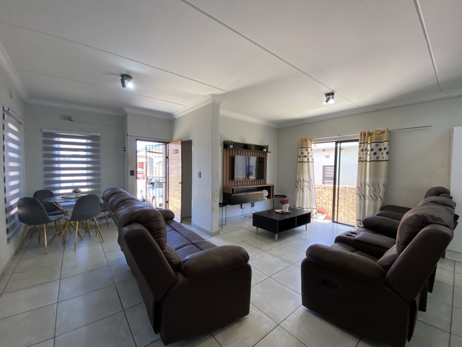3 Bedroom Property for Sale in South Hills Gauteng