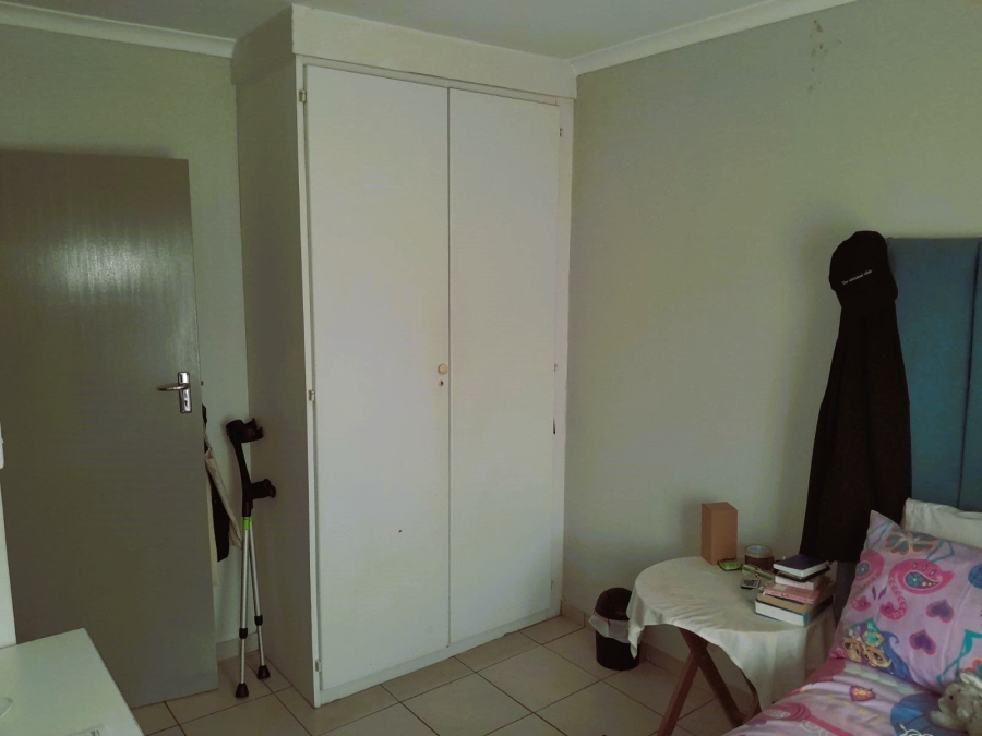 2 Bedroom Property for Sale in La Montagne Gauteng