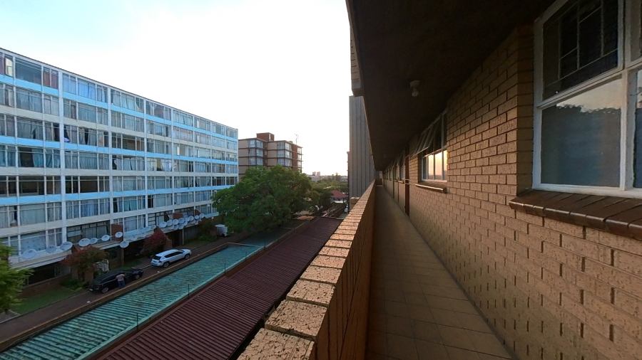 2 Bedroom Property for Sale in Sunnyside Gauteng