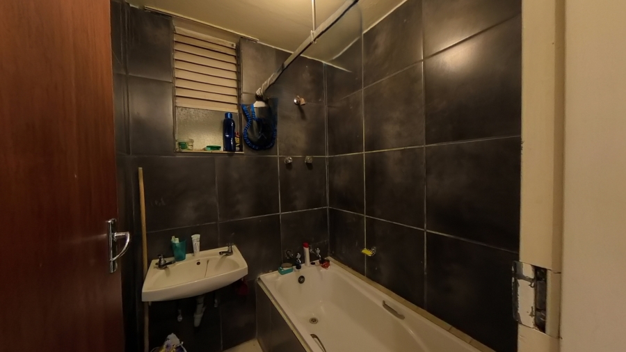 2 Bedroom Property for Sale in Sunnyside Gauteng