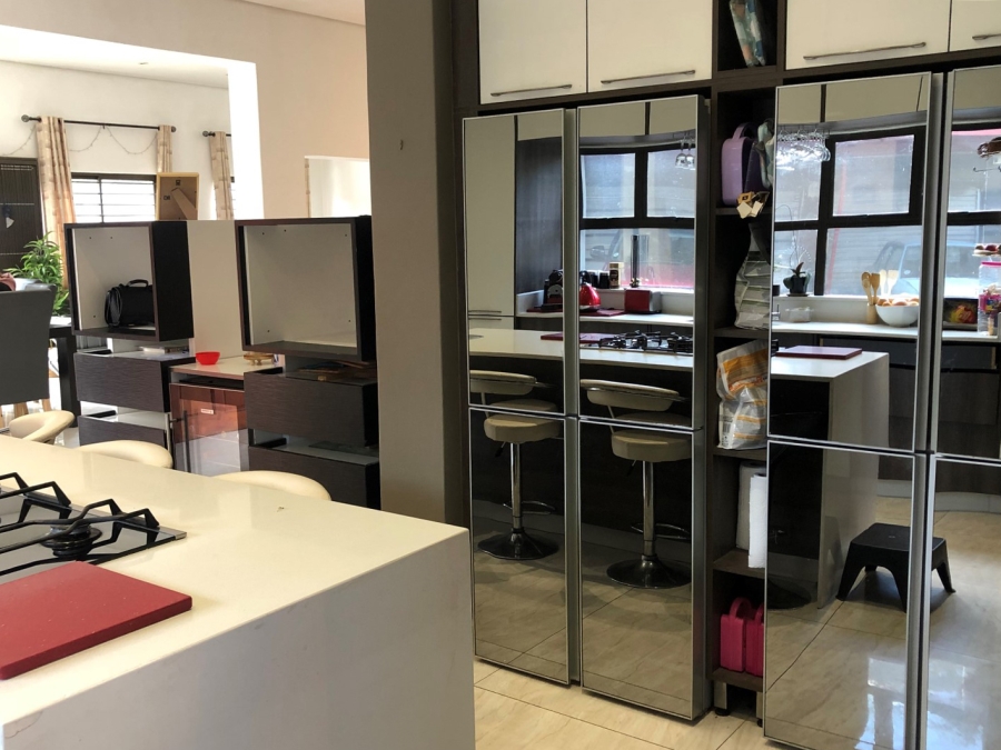 To Let 4 Bedroom Property for Rent in Sandringham Gauteng