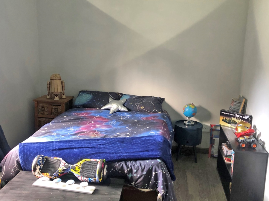 To Let 4 Bedroom Property for Rent in Sandringham Gauteng