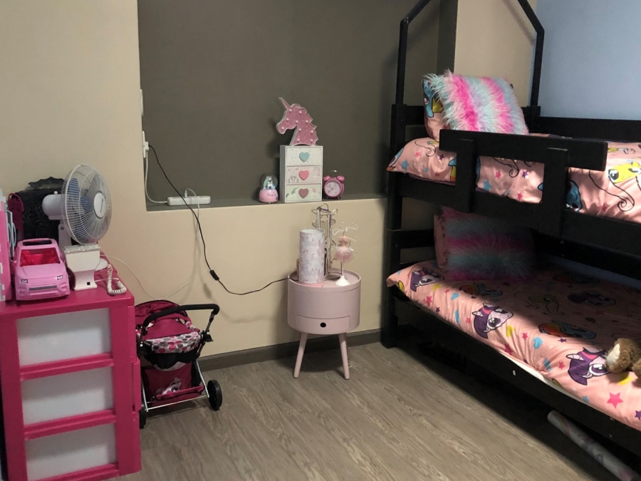 To Let 4 Bedroom Property for Rent in Sandringham Gauteng