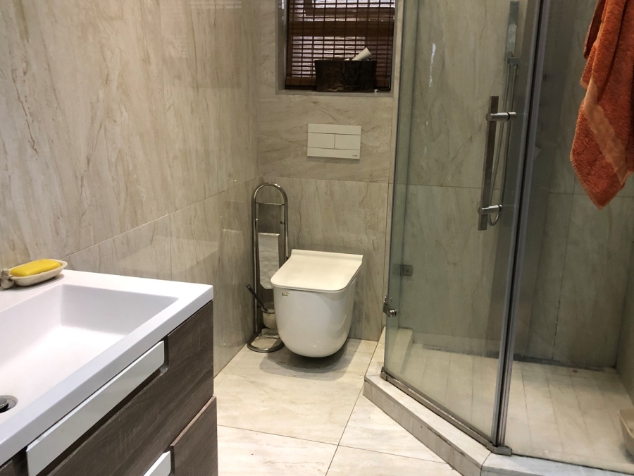 To Let 4 Bedroom Property for Rent in Sandringham Gauteng