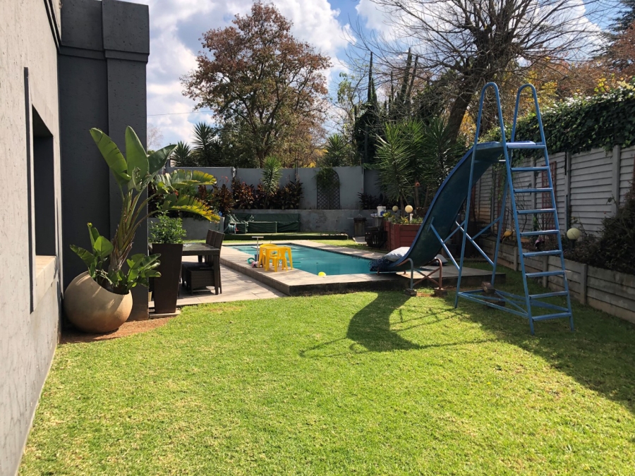 To Let 4 Bedroom Property for Rent in Sandringham Gauteng