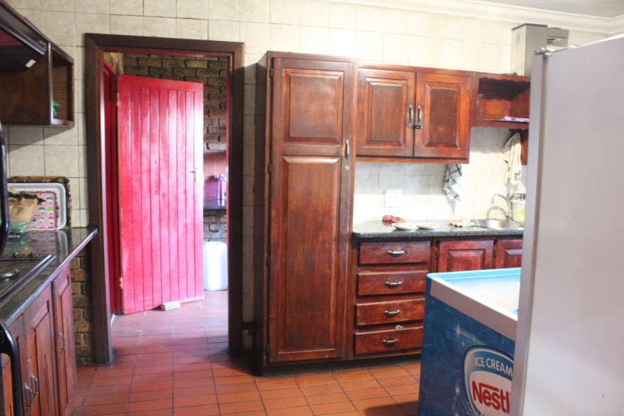 7 Bedroom Property for Sale in Norkem Park Gauteng
