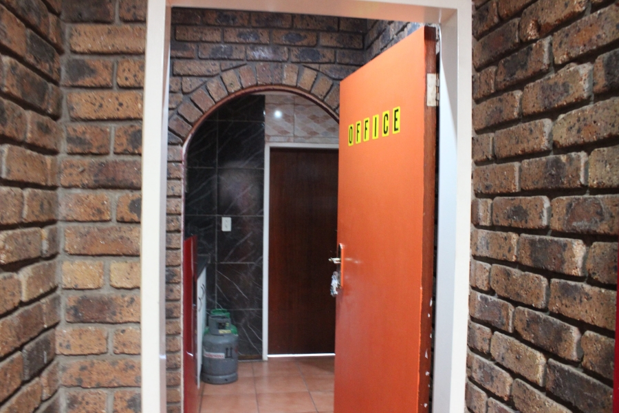 7 Bedroom Property for Sale in Norkem Park Gauteng