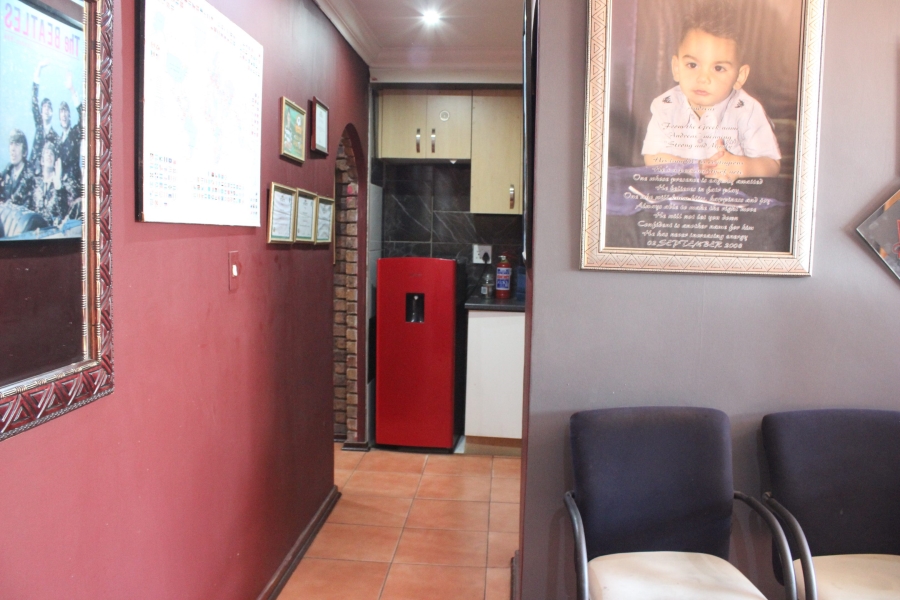 7 Bedroom Property for Sale in Norkem Park Gauteng